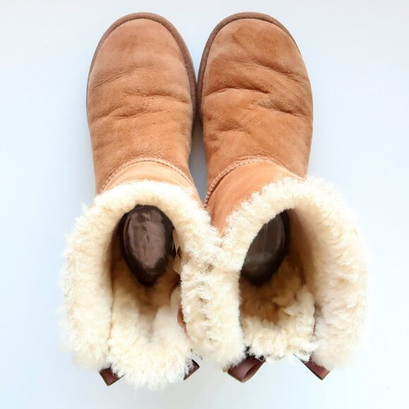 UGG Classic Bailey Bow Chestnut Tan Boots Sheepskin Leather Suede Winter Snow 8 - Picture 3 of 15